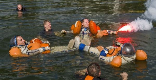 ЦПК. ТРЕНИРОВКИ ПО «ВОДНОМУ ВЫЖИВАНИЮ»