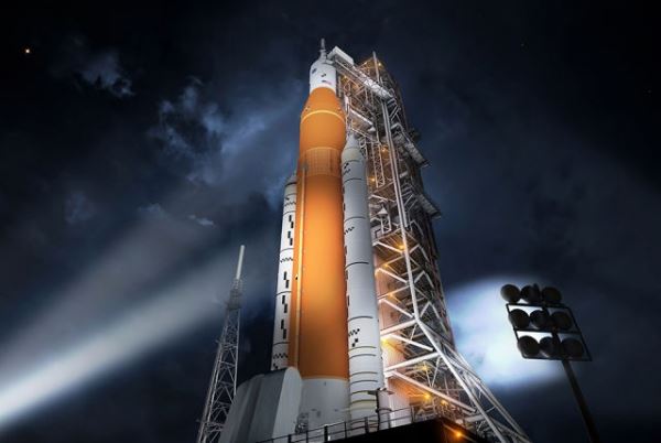 Сборка тяжелой ракеты SLS для полета на Луну будет завершена к концу 2019 года