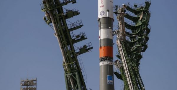 РОСКОСМОС. РН «СОЮЗ-2.1А» С ТГК «ПРОГРЕСС МС-09» ВЫВЕЗЕНА НА СТАРТОВЫЙ КОМПЛЕКС